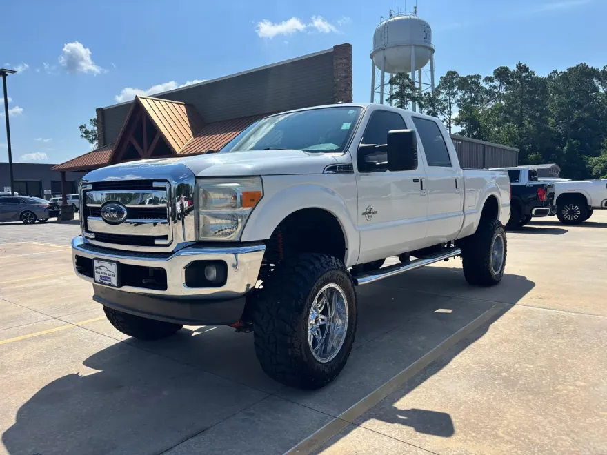 2012 Ford F-250 Lariat photo 1