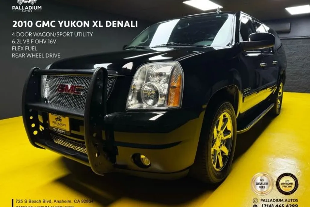 2010 Gmc Yukon XL 1500 Denali photo 1