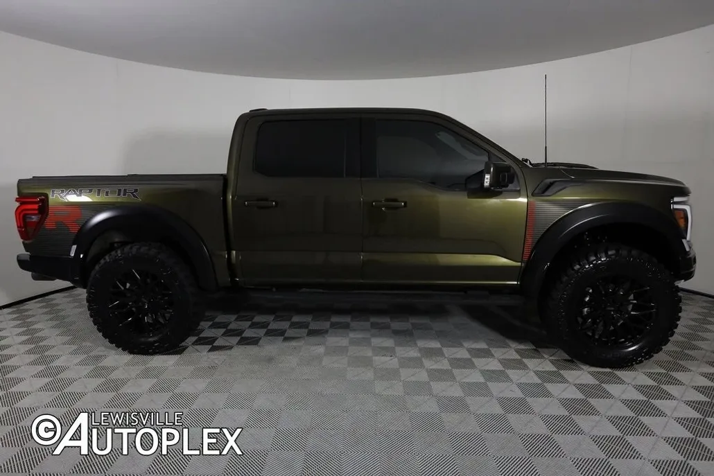2025 Ford F-150 Raptor photo 1