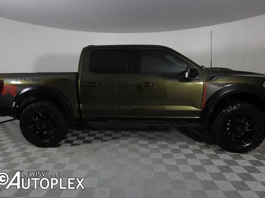 2025 Ford F-150 Raptor photo 1