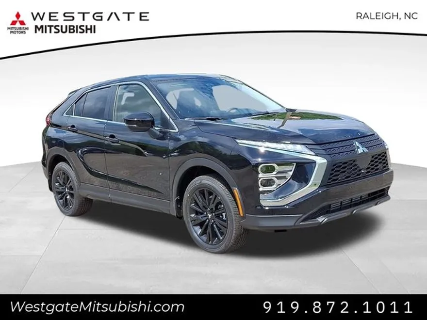2025 Mitsubishi Eclipse Cross LE photo 1