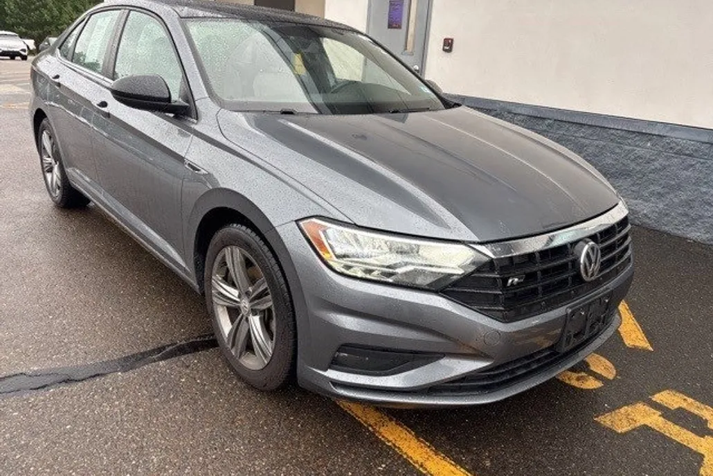 2021 Volkswagen Jetta S R-Line photo 1