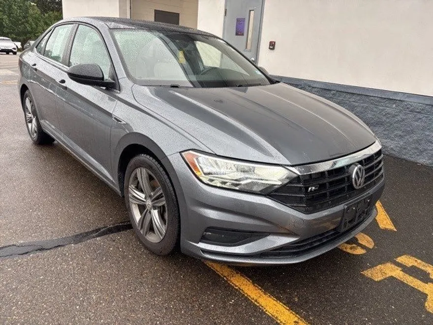 2021 Volkswagen Jetta S R-Line photo 1