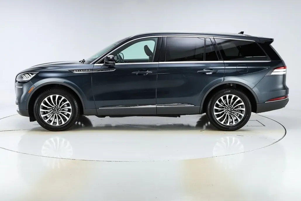 2023 Lincoln Aviator Reserve photo 1