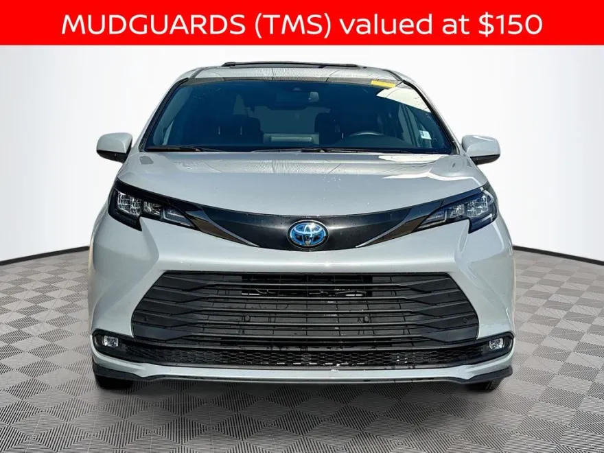 2024 Toyota Sienna photo 1