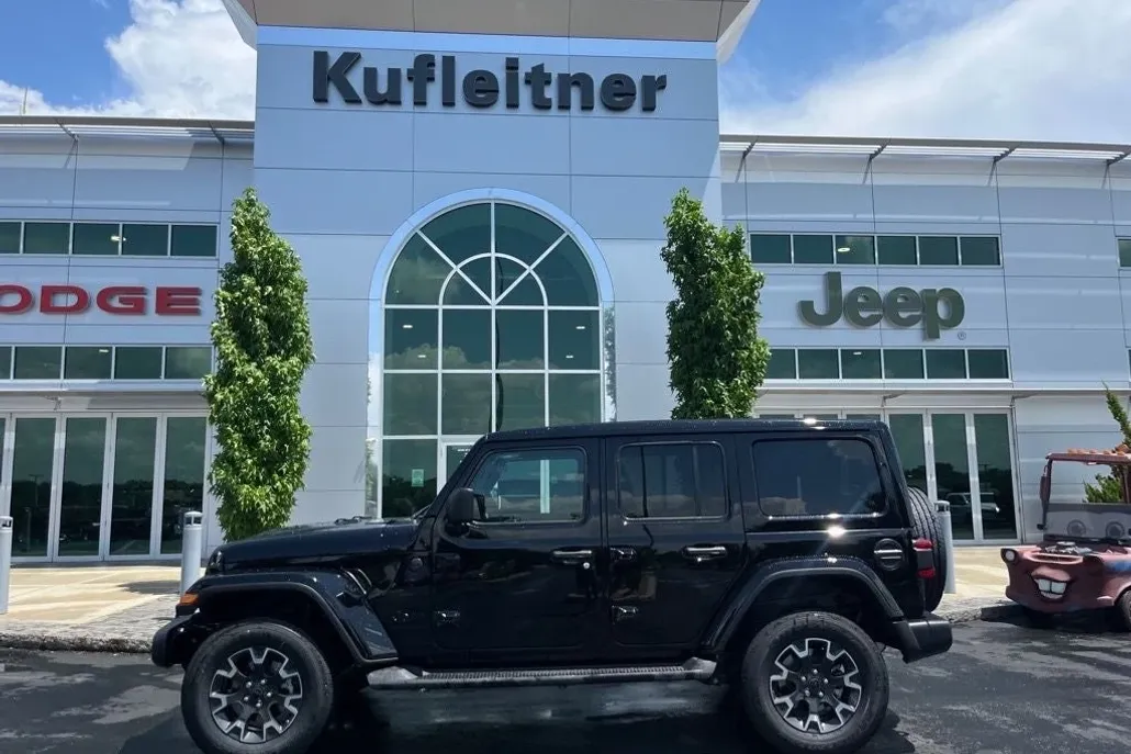 2025 Jeep Wrangler Sahara photo 1