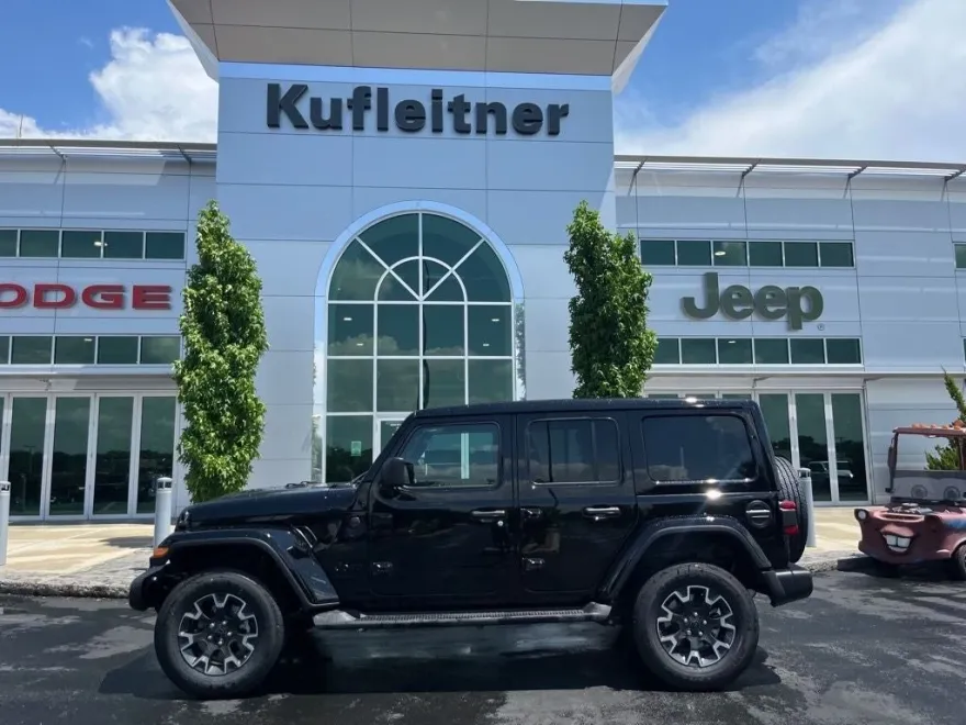 2025 Jeep Wrangler Sahara photo 1