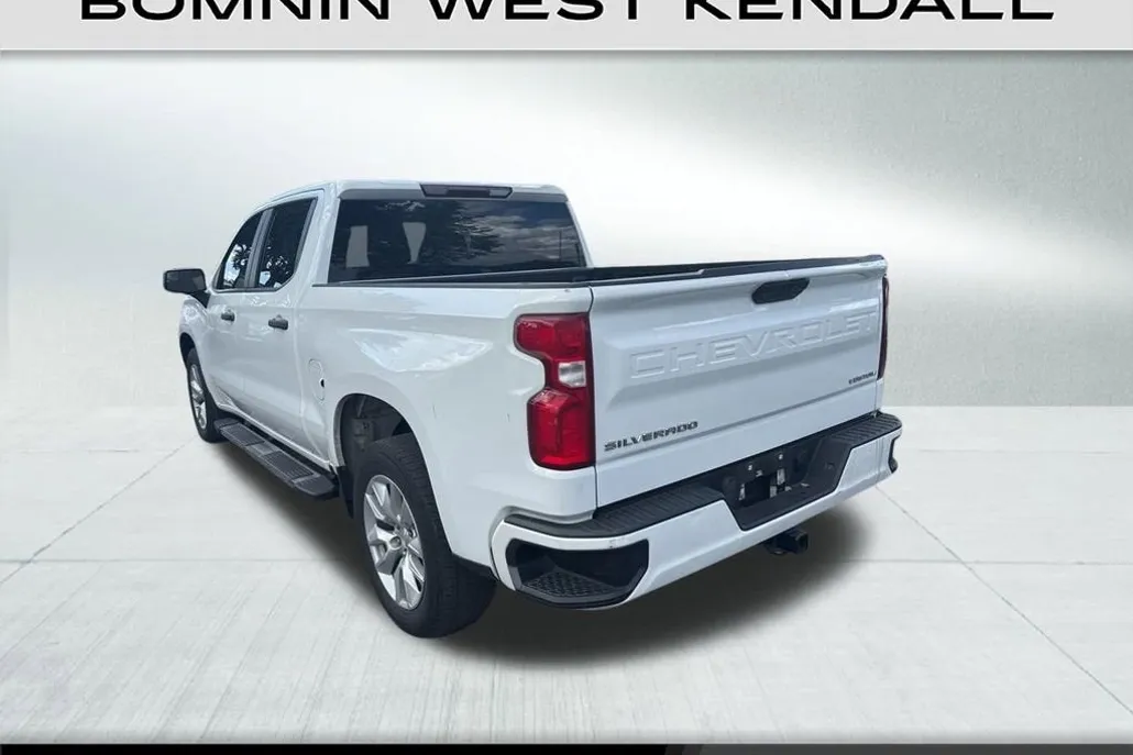 2022 Chevrolet Silverado 1500 Custom photo 1