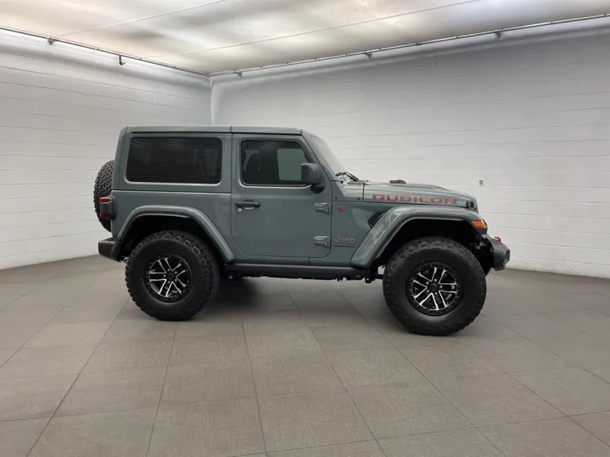 2025 Jeep Wrangler Rubicon photo 1