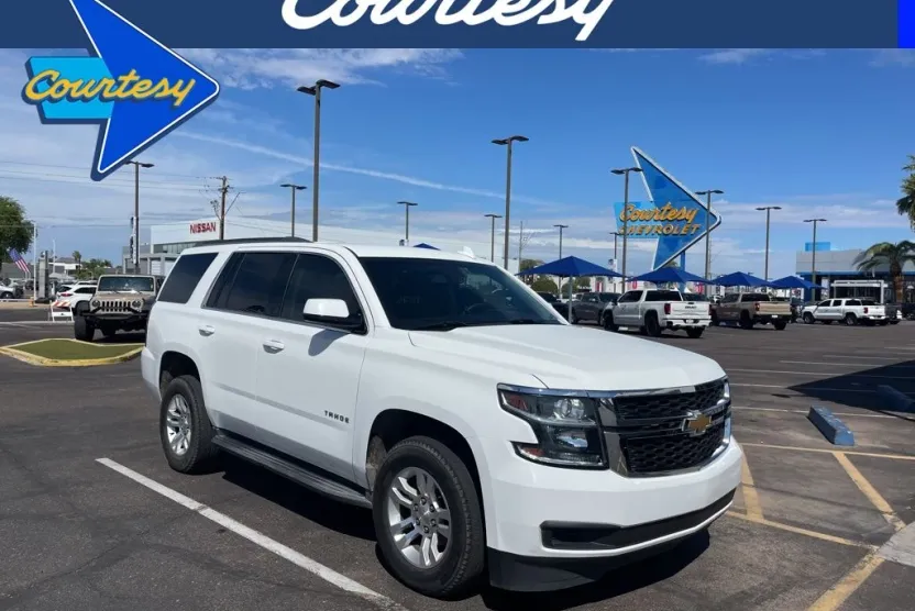 2017 Chevrolet Tahoe LS photo 1