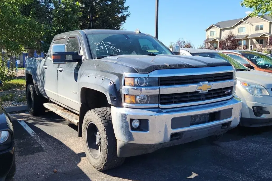 2016 Chevrolet Silverado 2500HD LTZ photo 1