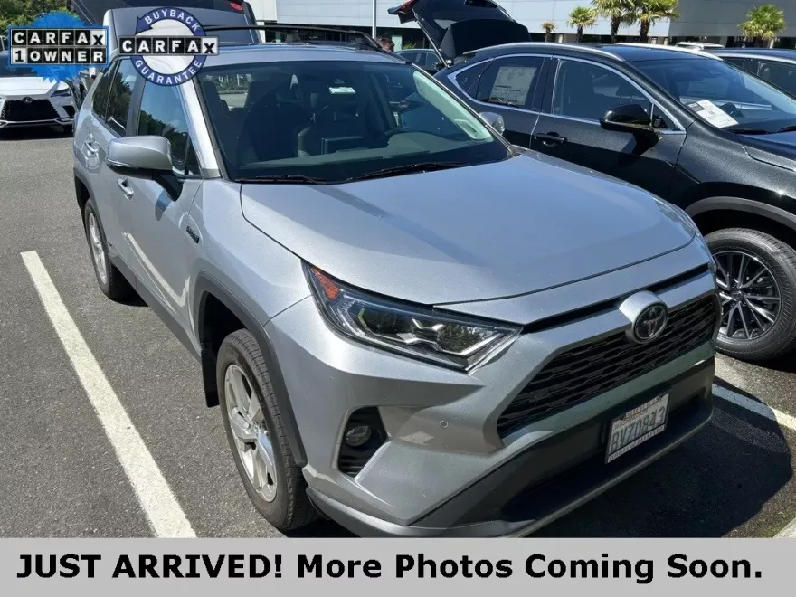 2020 Toyota RAV4 Hybrid Limited photo 1