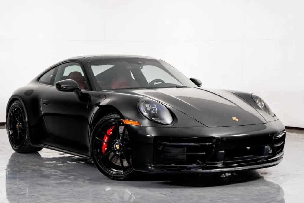 2024 Porsche 911 GTS photo 1