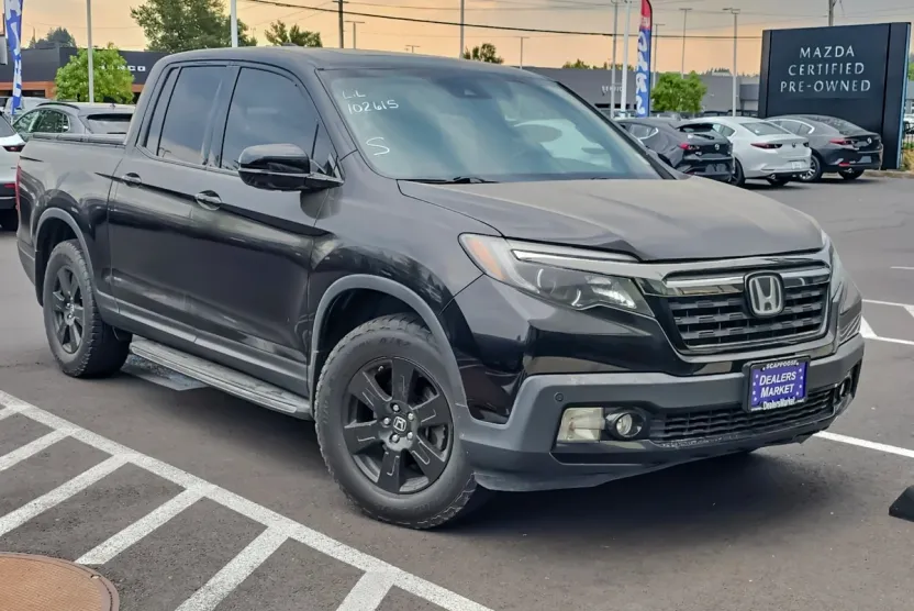 2017 Honda Ridgeline Black Edition photo 1