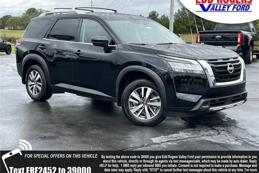 2024 Nissan Pathfinder SL photo 1
