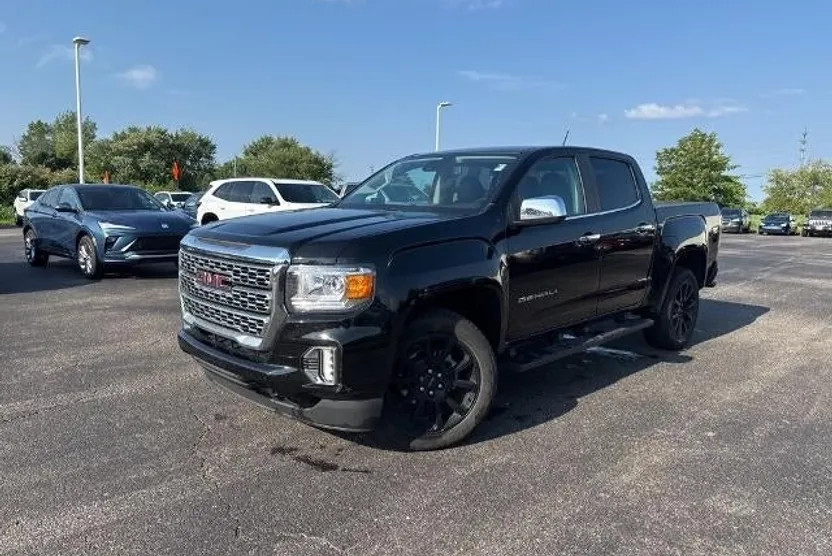 2022 Gmc Canyon Denali photo 1