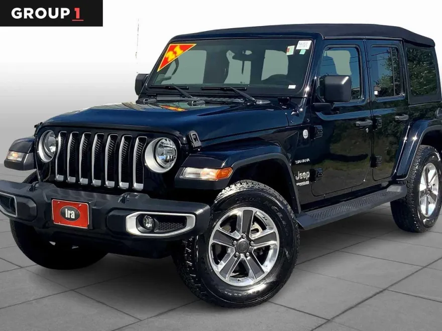 2021 Jeep Wrangler Unlimited Sahara photo 1