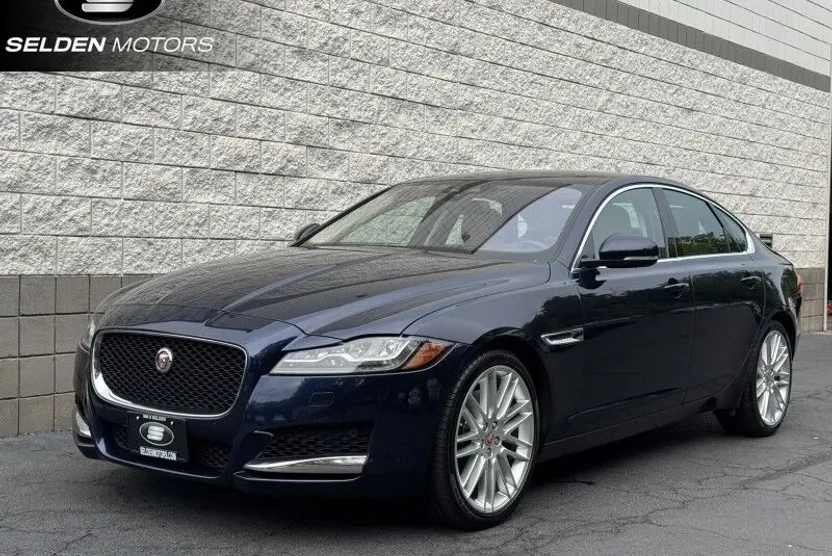 2018 Jaguar XF 35t Prestige photo 1