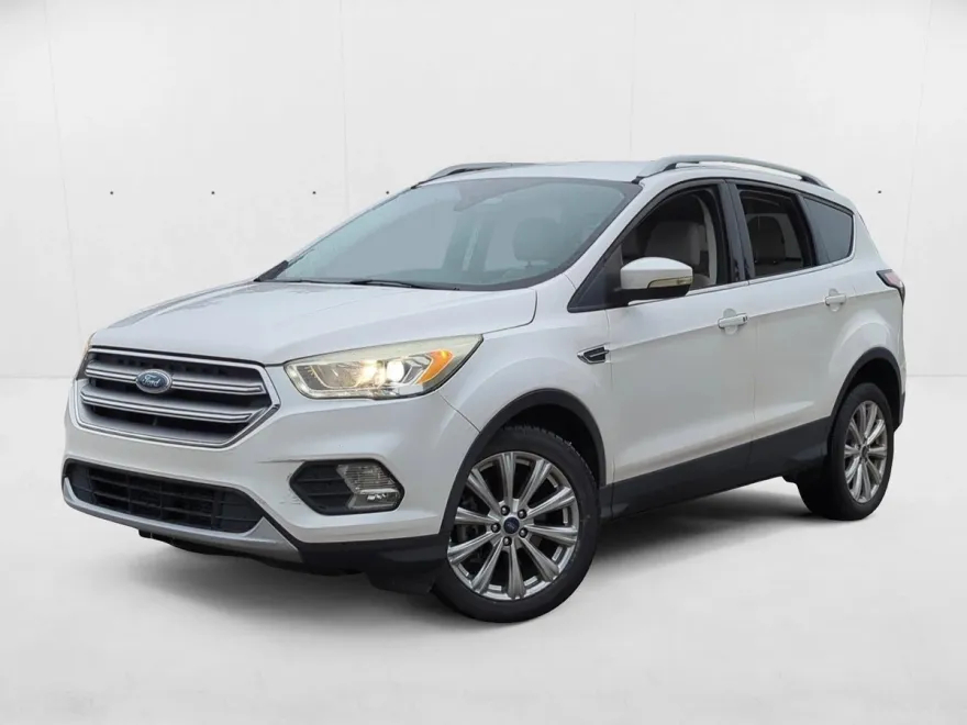 2017 Ford Escape Titanium photo 1