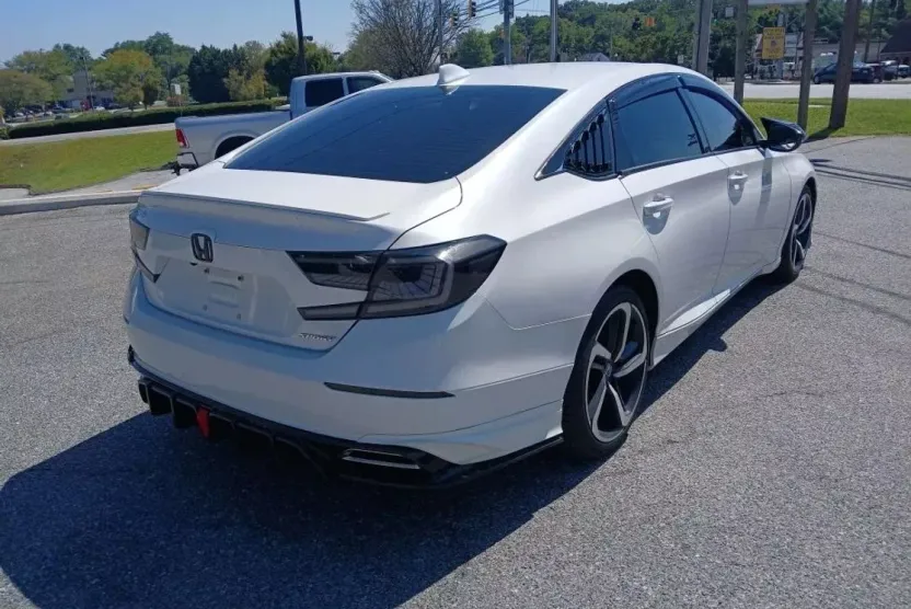 2019 Honda Accord Sport photo 1