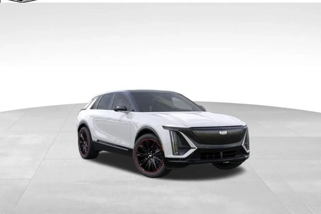 2025 Cadillac Lyriq Sport photo 1