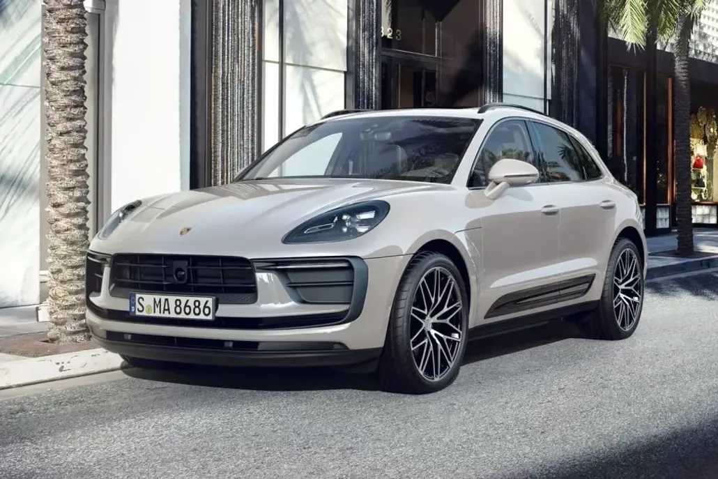 2025 Porsche Macan Base photo 1