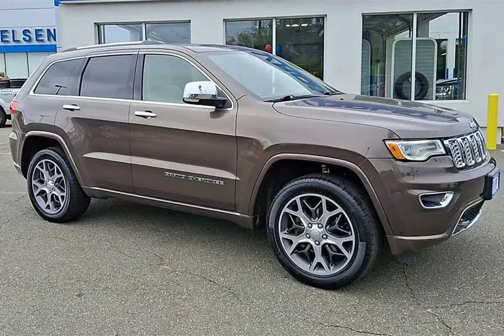 2019 Jeep Grand Cherokee Overland photo 1