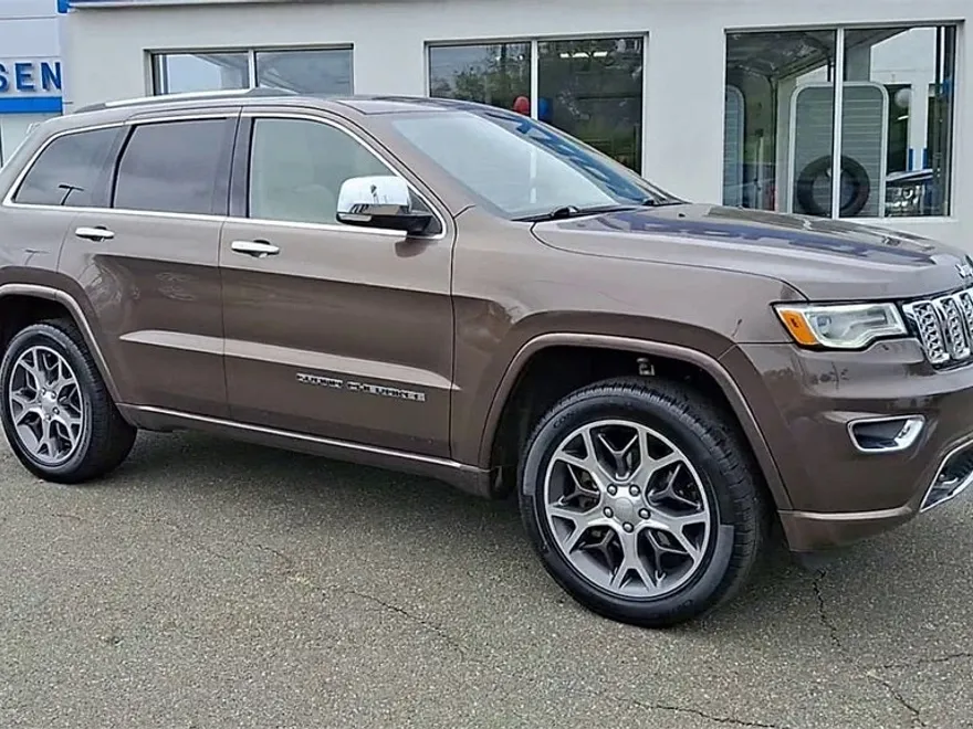 2019 Jeep Grand Cherokee Overland photo 1