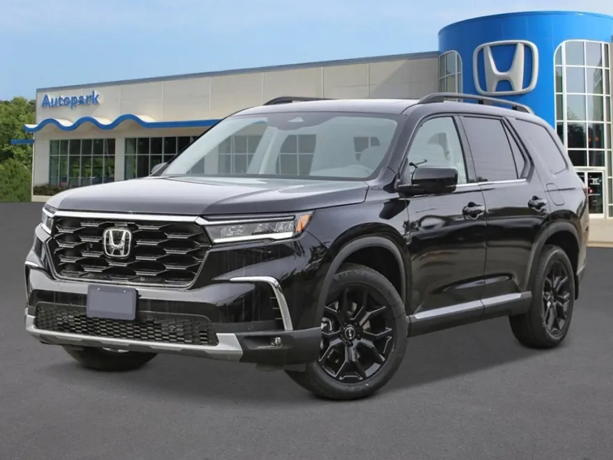 2025 Honda Pilot Touring photo 1