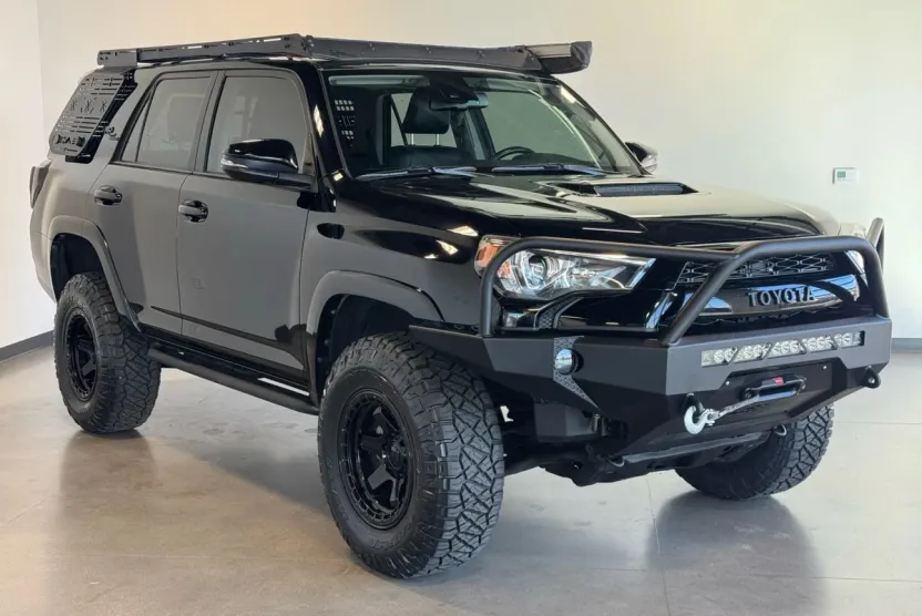 2021 Toyota 4Runner TRD Off-Road Premium Sport photo 1