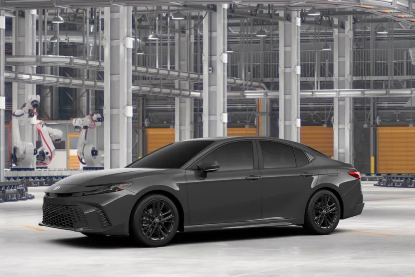 2025 Toyota Camry SE photo 1