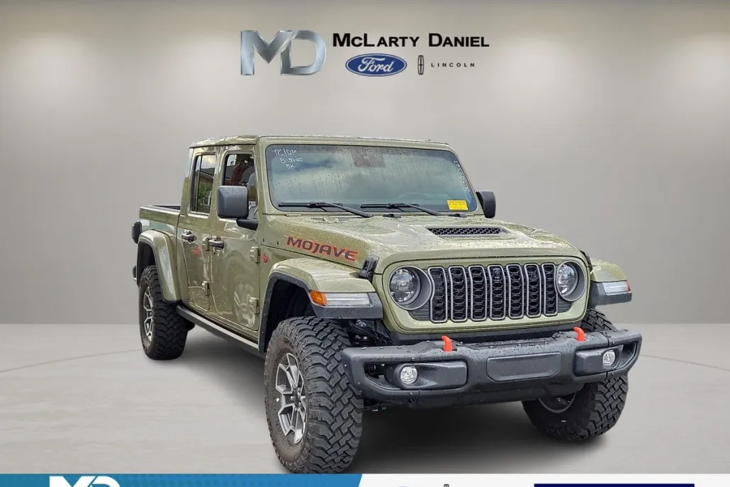 2025 Jeep Gladiator Mojave photo 1