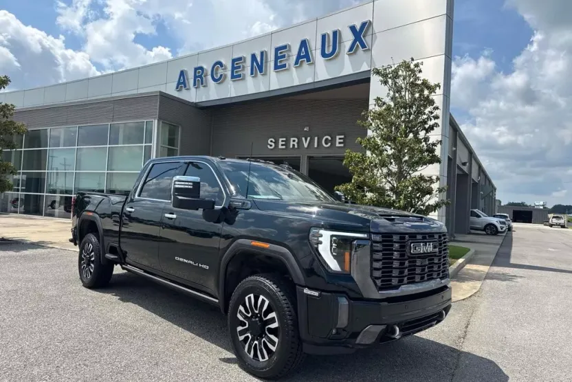 2024 Gmc Sierra HD Denali Ultimate photo 1