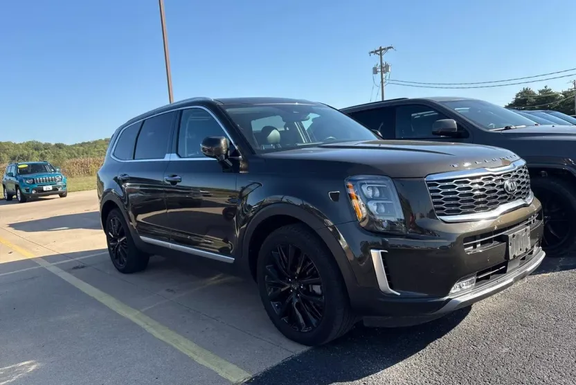 2020 Kia Telluride SX photo 1