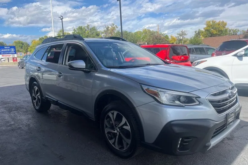2020 Subaru Outback Limited photo 1