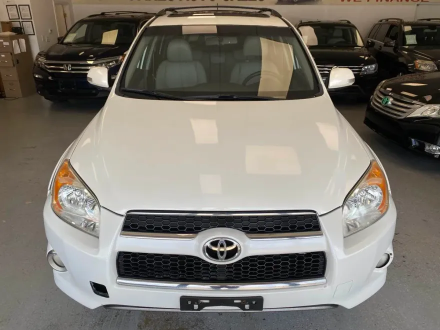 2009 Toyota RAV4 Limited photo 1