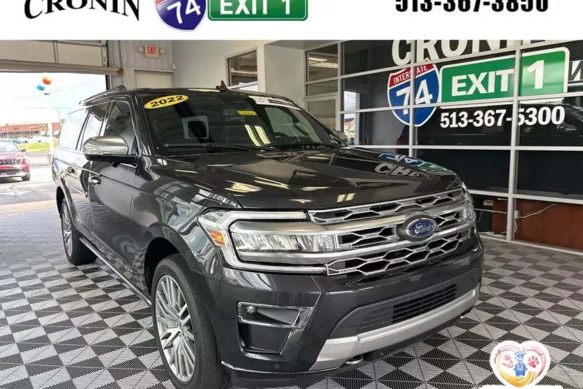 2022 Ford Expedition MAX Platinum photo 1