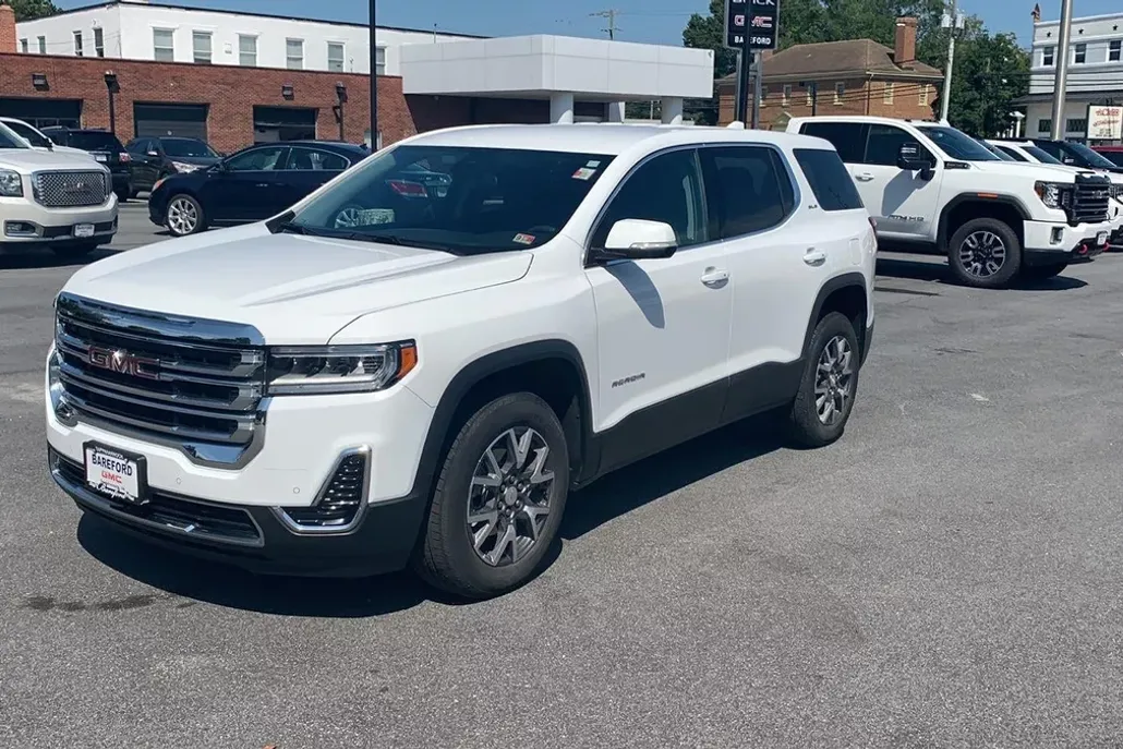 2023 Gmc Acadia SLE photo 1