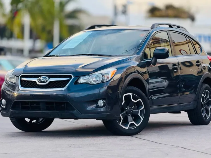 2013 Subaru Crosstrek Premium photo 1