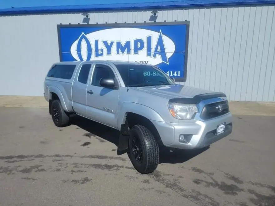 2013 Toyota Tacoma PreRunner V6 photo 1