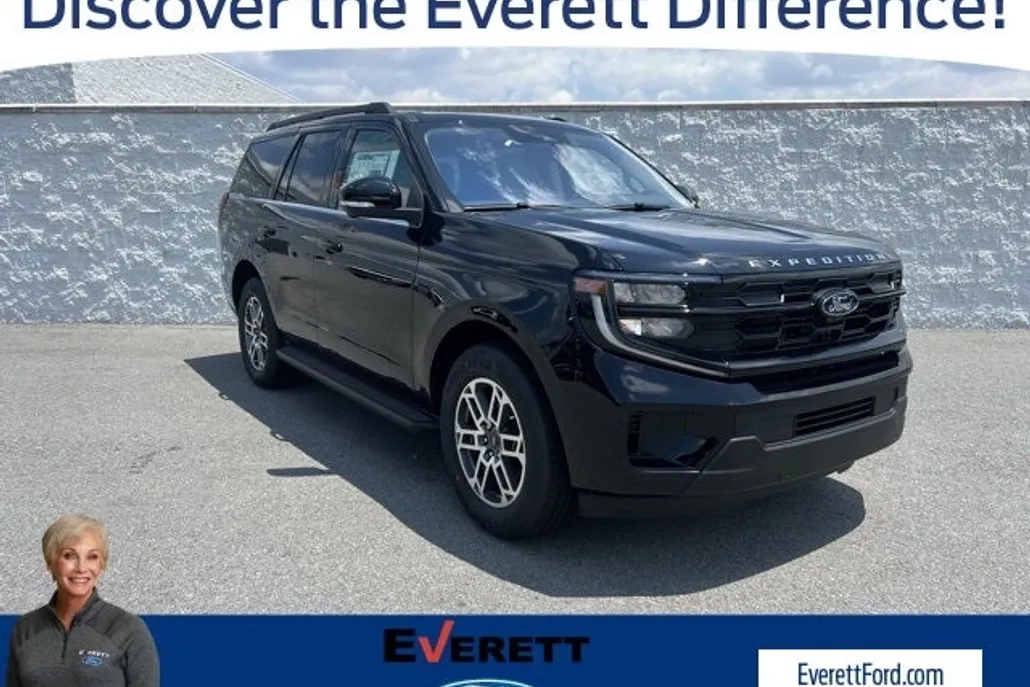 2025 Ford Expedition photo 1