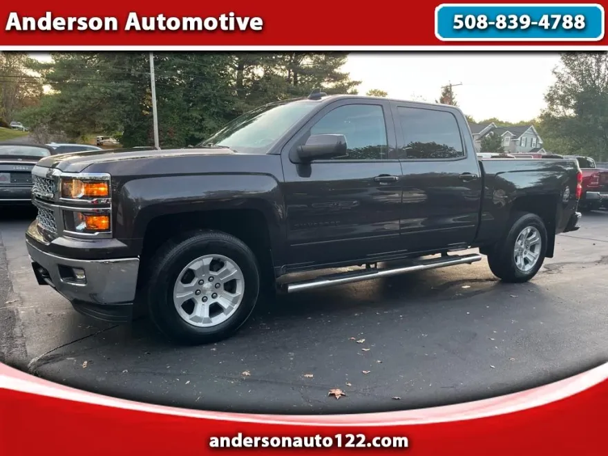 2015 Chevrolet Silverado LT photo 1