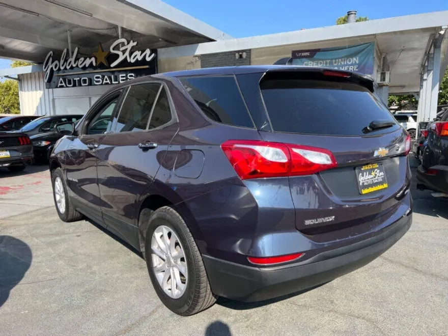 2019 Chevrolet Equinox LS photo 1