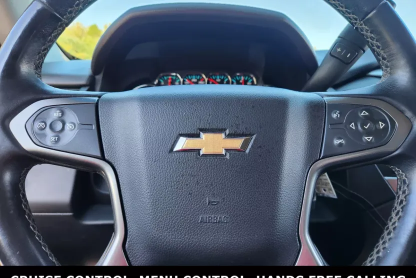 2017 Chevrolet Tahoe LS photo 1