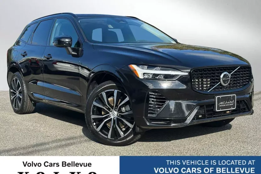 2023 Volvo XC60 Recharge Hybrid Plus photo 1