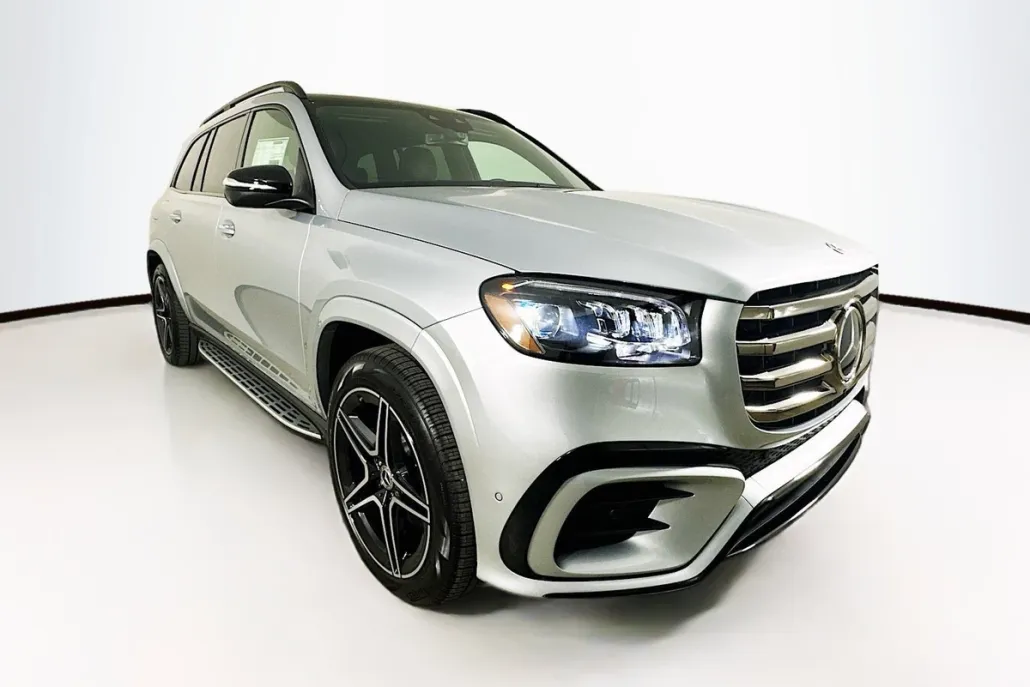 2026 Mercedes Benz GLS 450 4MATIC photo 1