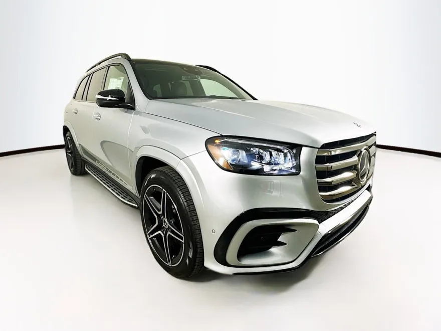2026 Mercedes Benz GLS 450 4MATIC photo 1