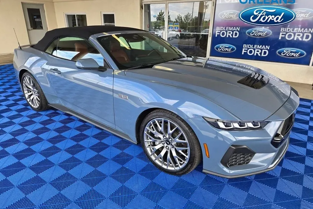 2024 Ford Mustang GT Premium Convertible photo 1