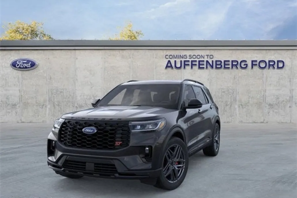2025 Ford Explorer ST photo 1