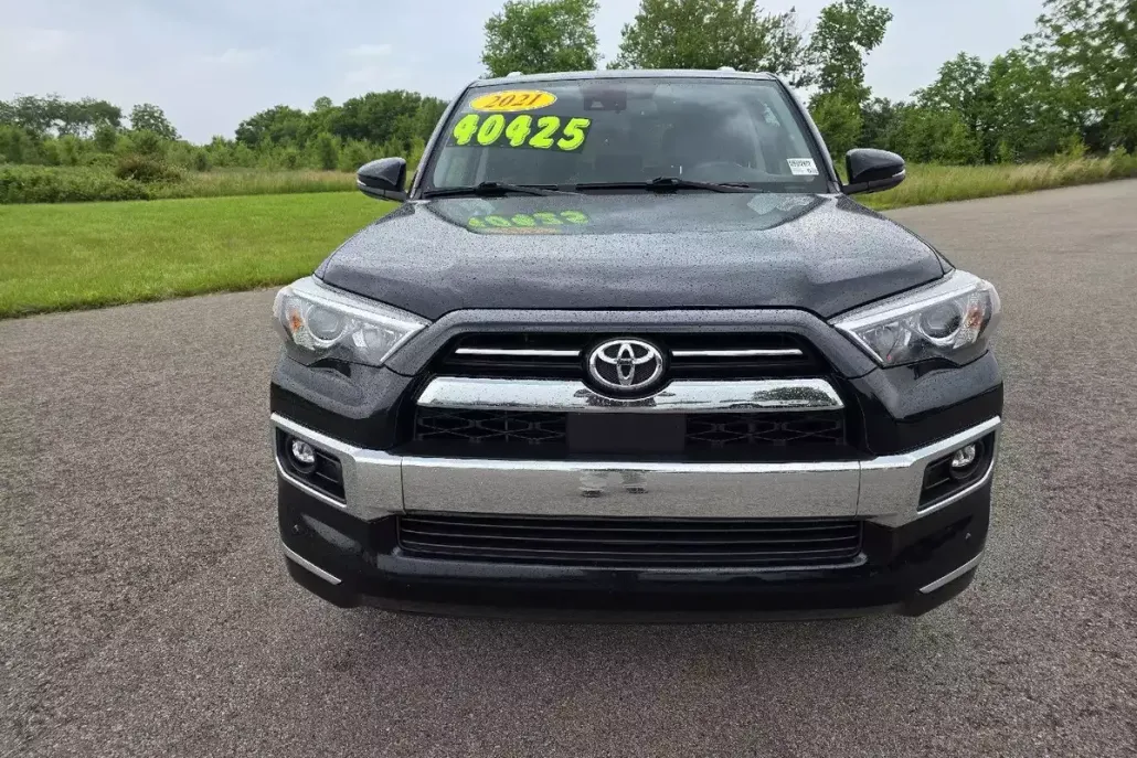 2021 Toyota 4Runner Limited photo 1
